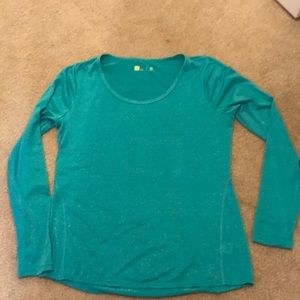 Xersion: Workout shirt: Size Small